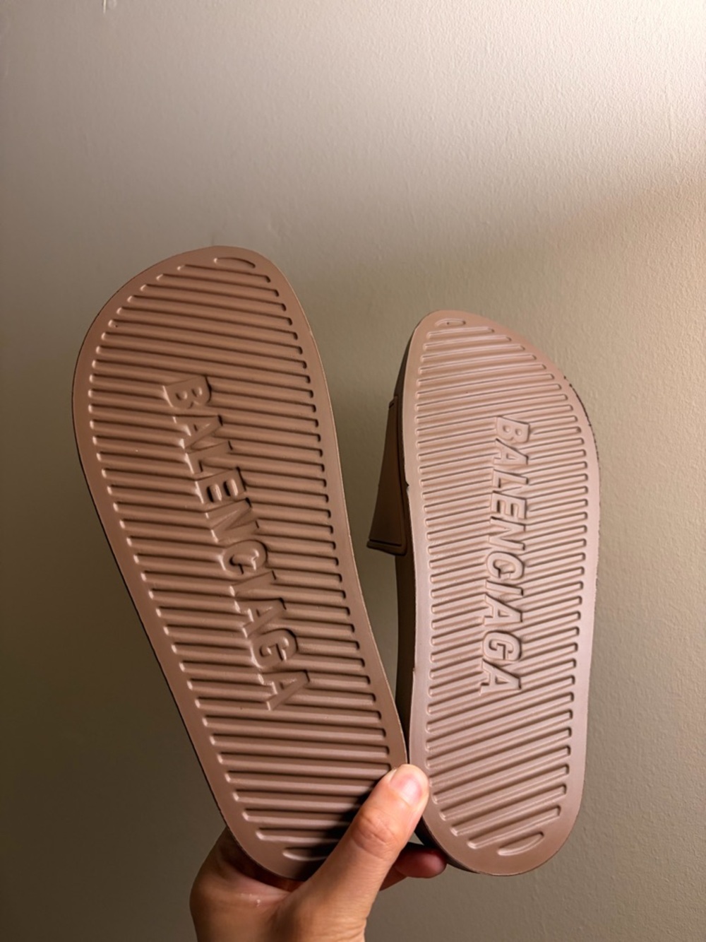 Balenciaga Tan Brown Logo Slide Sandals - Picture 4 of 4